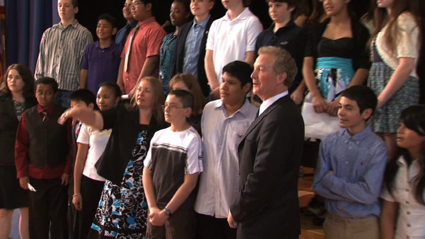 Chris Van Hollen Visits Newport-Mill Middle School To Talk About Nutrition. Featured on County Report This Week on Montgomery Community Media.