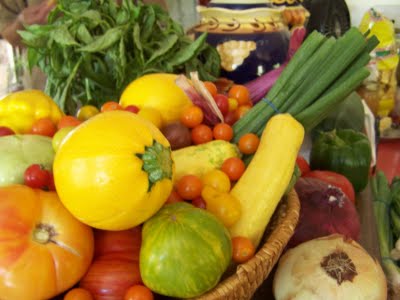 farmers market produce picture