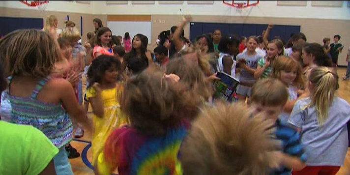 Elementary School students celebrate last day of school