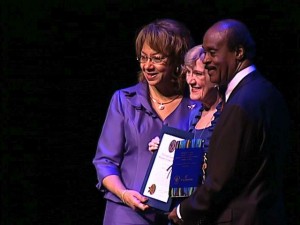 Carol Leahy Receives Award