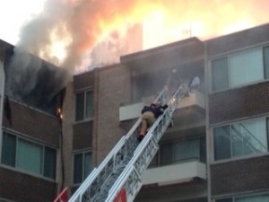 photo Silver Spring apartment fire