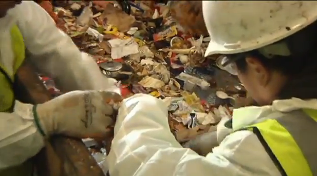 students tour recycling facility