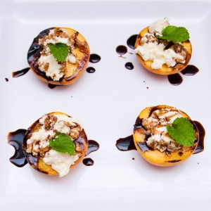 7-26-grilled-peaches-with-balsamic-ricotta-1024x1024