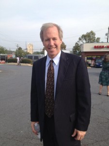 Councilmember Phil Andrews arrives for the President's visit