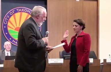 photo of Kate Stewart being sworn in as Takoma Park Ward 3 Council Woman
