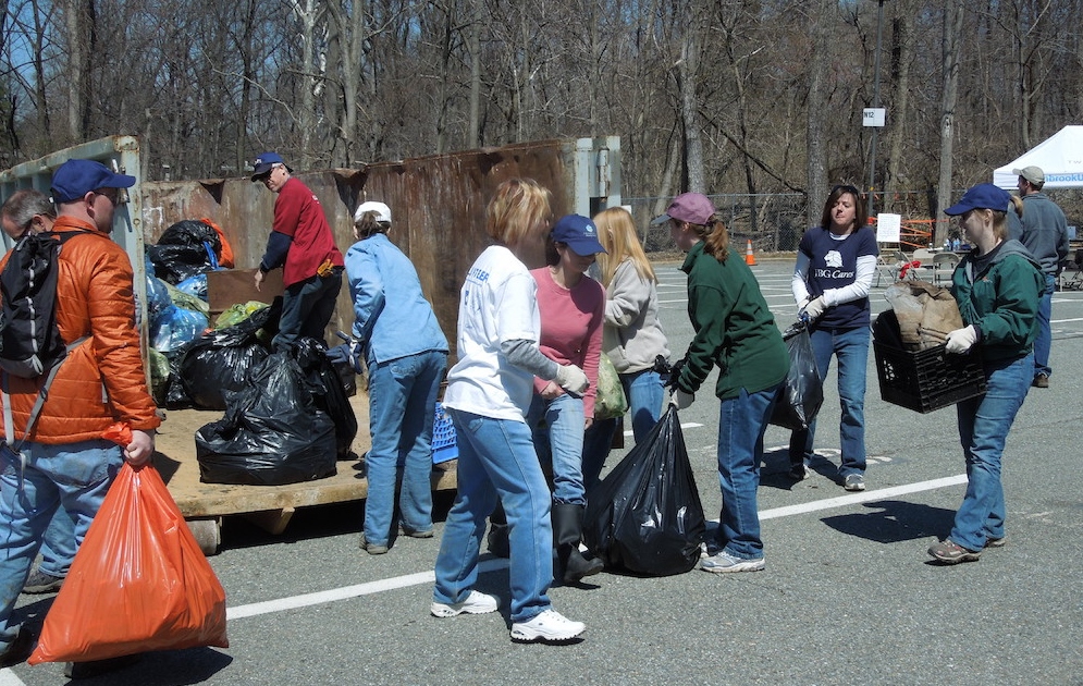 photo of JBG Companies employees clean up Twinbrook portion of Rock Creek Park with the Rock Creek Conservancy