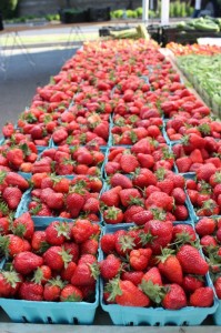 photo strawberries at rockville farmers market