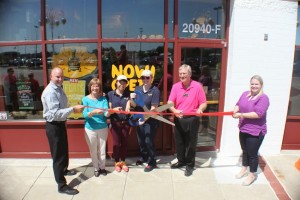 photo of Potbelly ribbon cutting