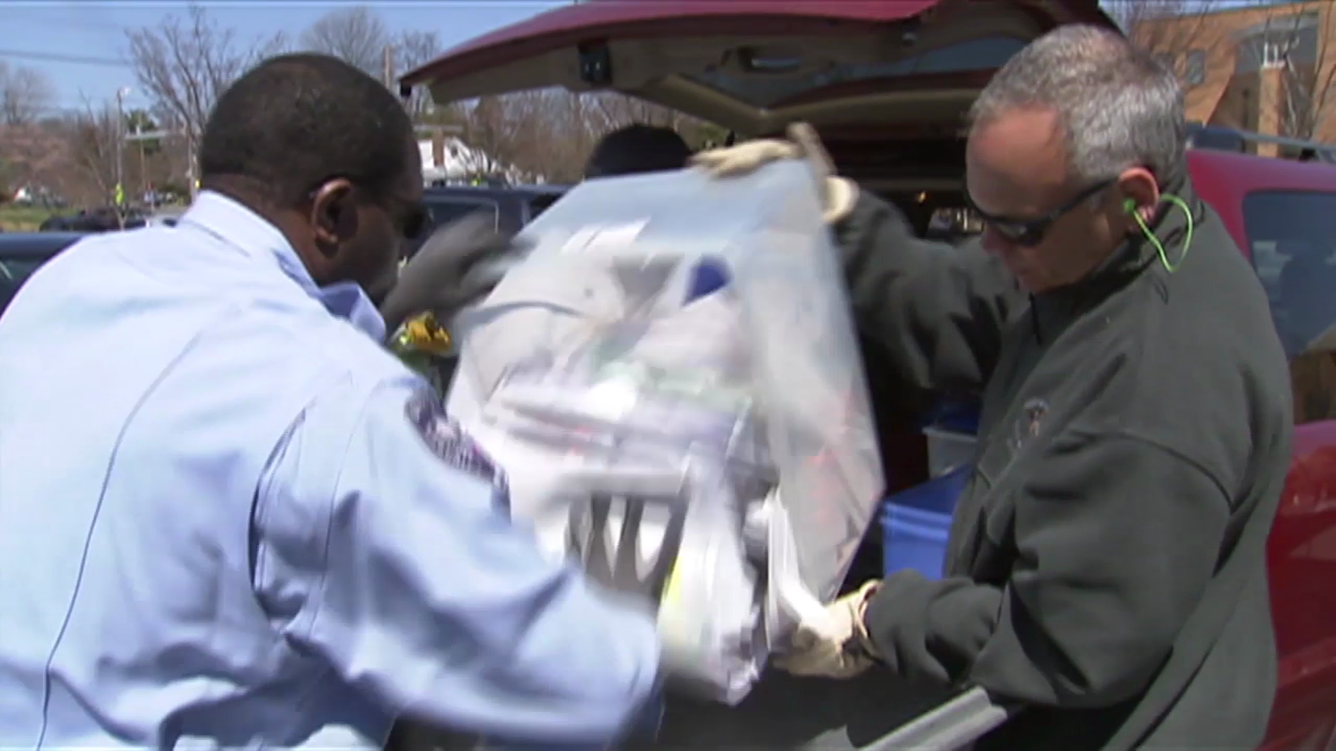 photo of paper shredding event