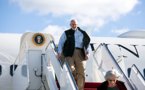 Alan Gross arrives at Joint Base Andrews, Md., Dec. 17, 2014. Gross spent 5 years as a prisoner in Cuba. (Official White House Photo by Lawrence Jackson) 
