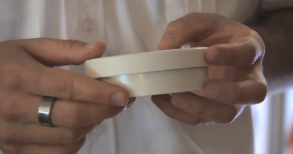 photo of smoke alarm