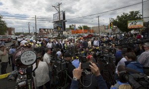 Sumwalt briefs the media on Amtrak Train #188 Derailment in Philadelphia