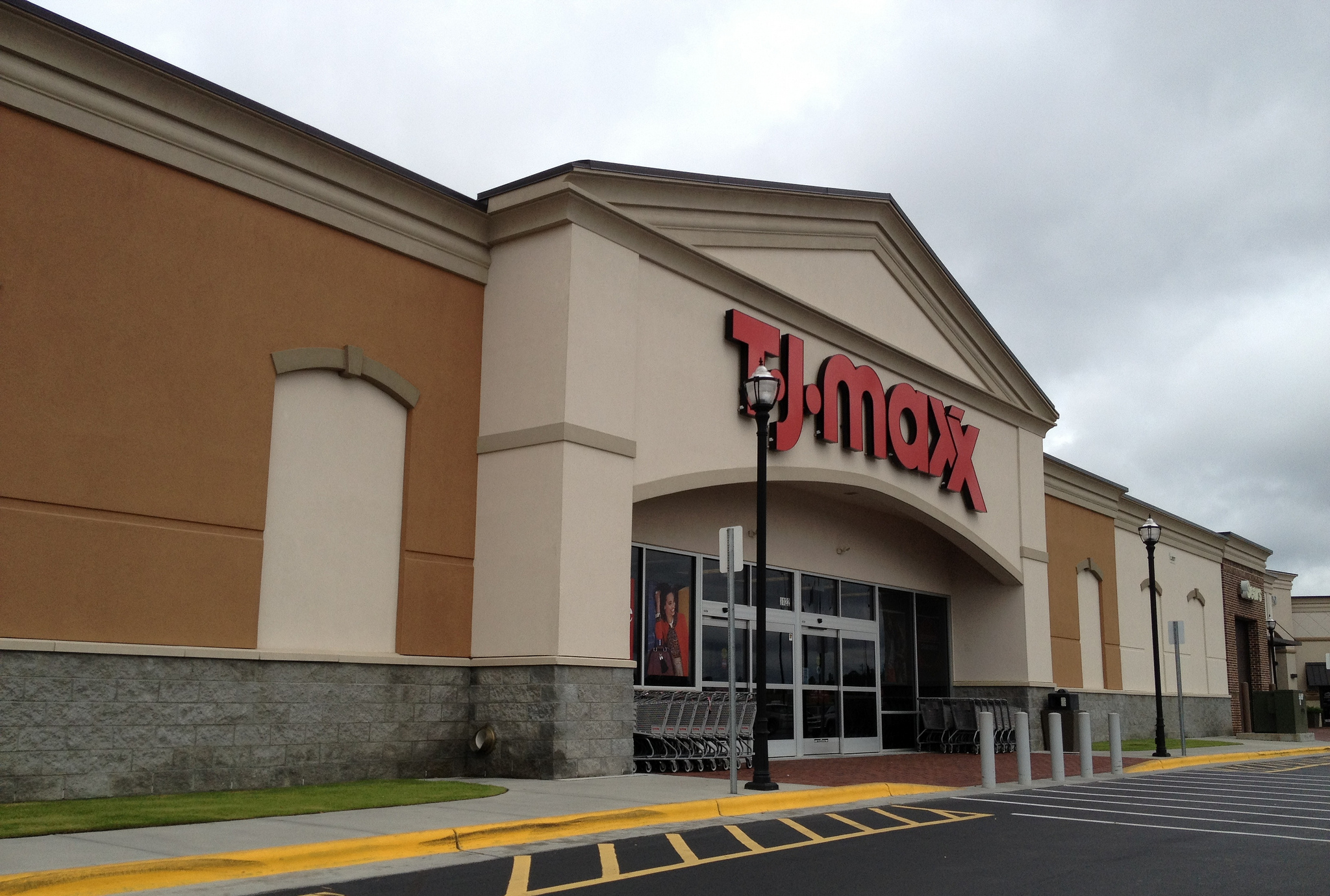 T.J. Maxx parent company to open giant new store downtown