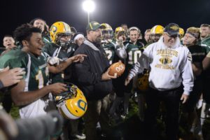 damascus coach wallich 100th win