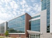 Montgomery College Continuará el Aprendizaje Remoto Durante el Verano y Otoño 2021 featured - montgomery college