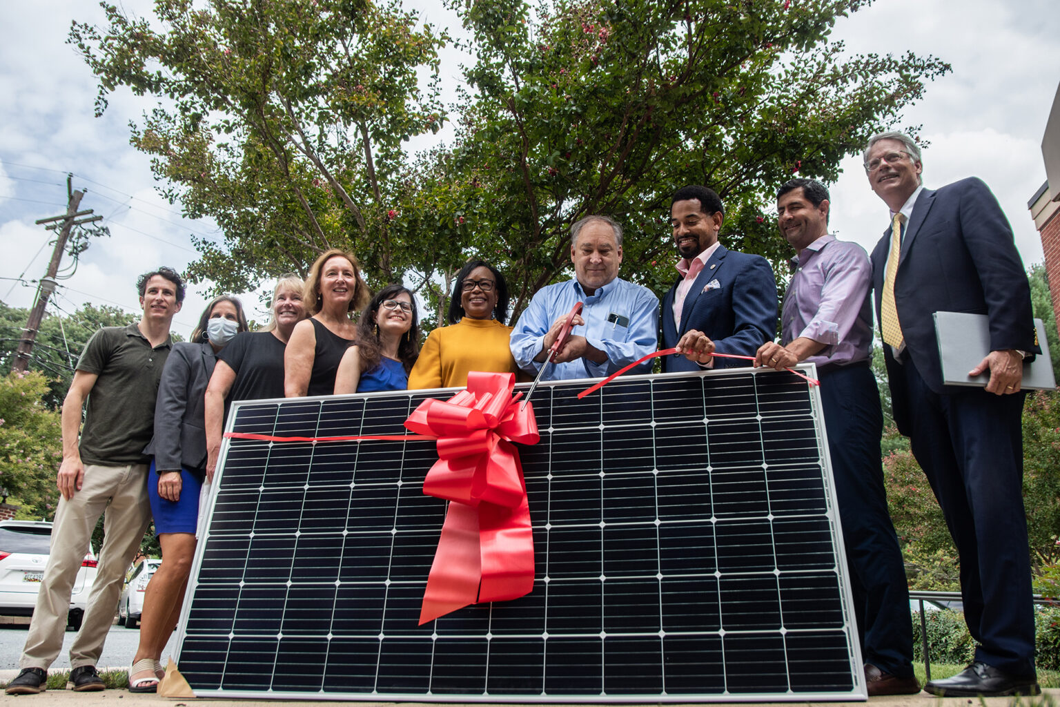 county-launches-first-community-solar-panel-program-montgomery